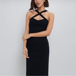 Chic Black Strapless Dress with Cross-Strap Design